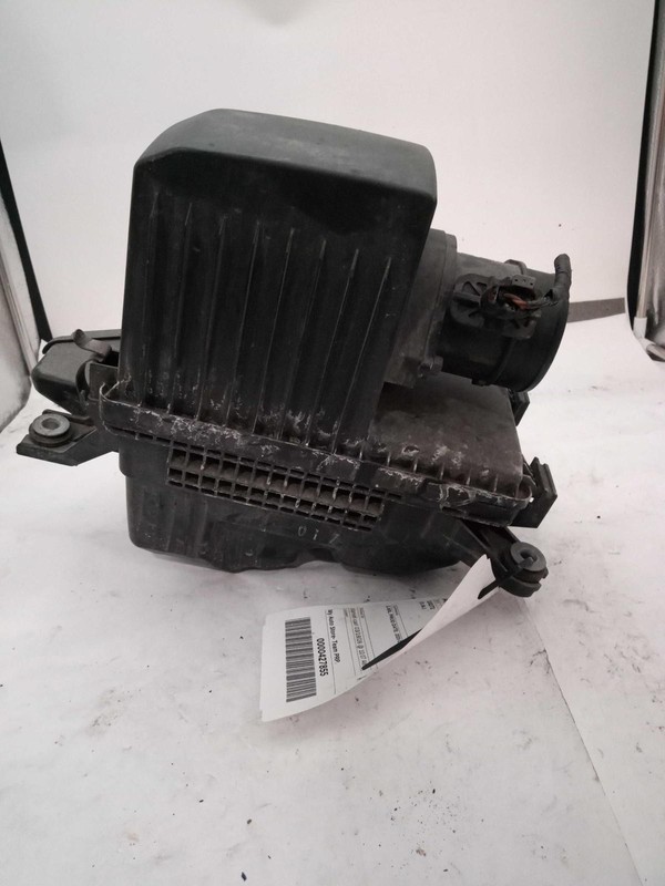 2020 Hyundai Venue Air Cleaner Assembly OEM 1.6L Used 54K Miles Red