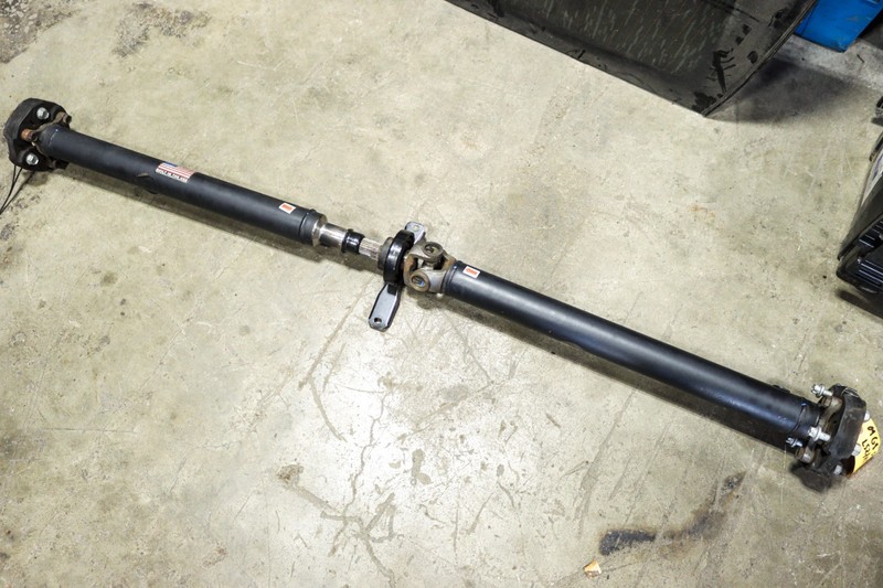 2008-2009 Pontiac G8 Base Automatic Driveshaft Drive Shaft Propeller OEM *USED*