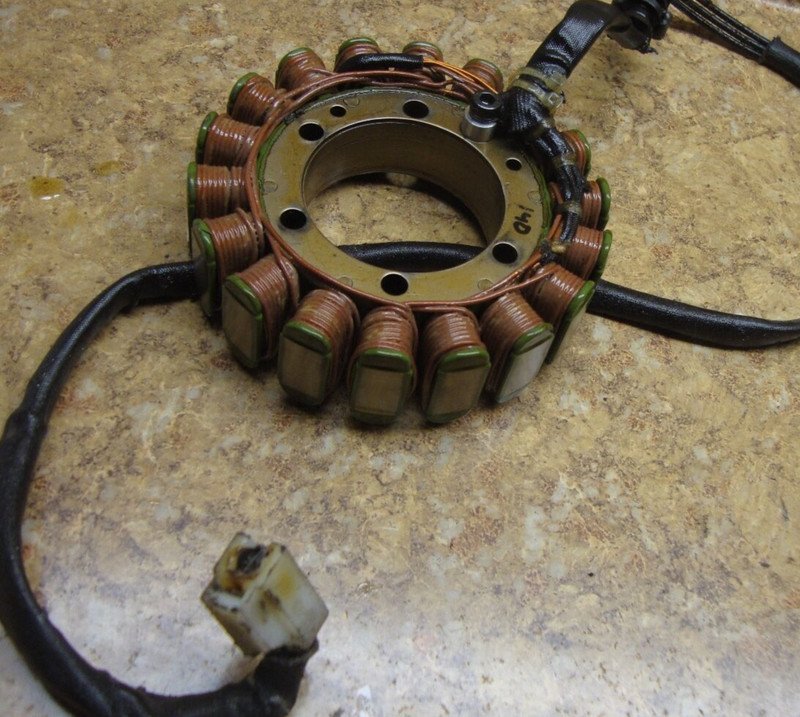1998 Honda VTR 1000 VTR1000F VTR1000 F Engine Stator Coil Magneto Alternator M12