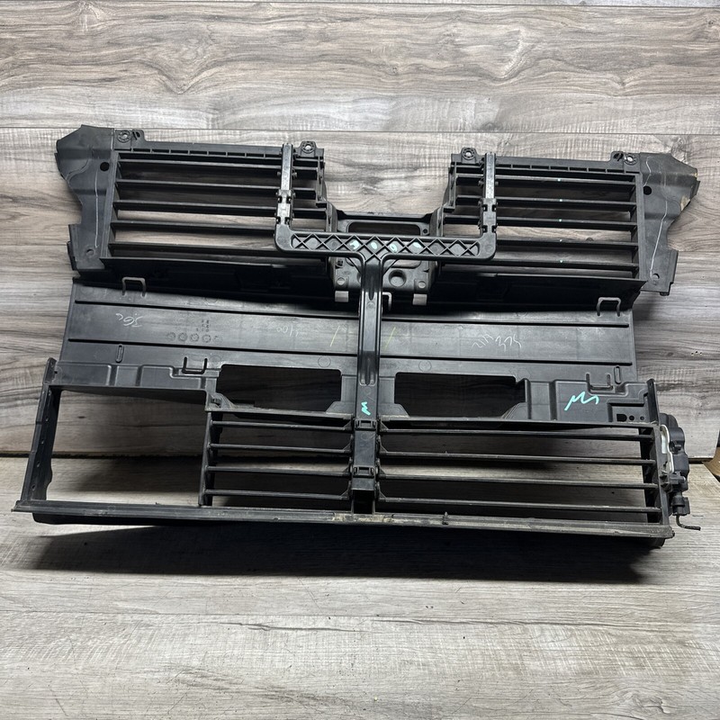 FP538475BD I 2013 - 2016 LINCOLN MKZ 2.0L FRONT RADIATOR AIR SHUTTER OEM SDN