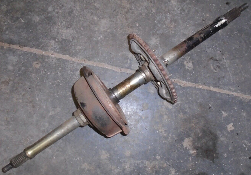 1996 Suzuki ATV Quad Runner LTF250 LTF 250 LT250 Rear Axle Shaft Mount Back 96