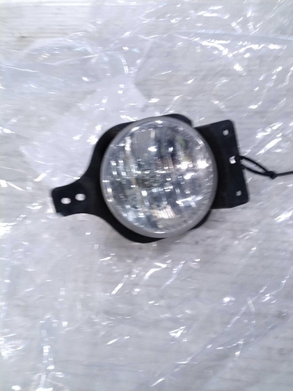 2018 Jeep Wrangler Left Fog Light Assembly OEM Silver 68081399AB 46K Miles