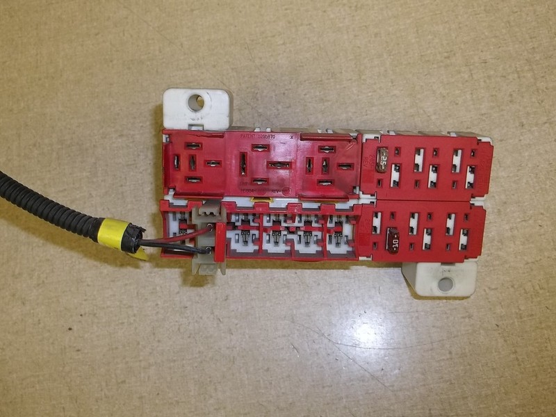 Freightliner Fuse Block PFI953-001 90-1198-082 Rev. A Rev. G *FREE SHIPPING*