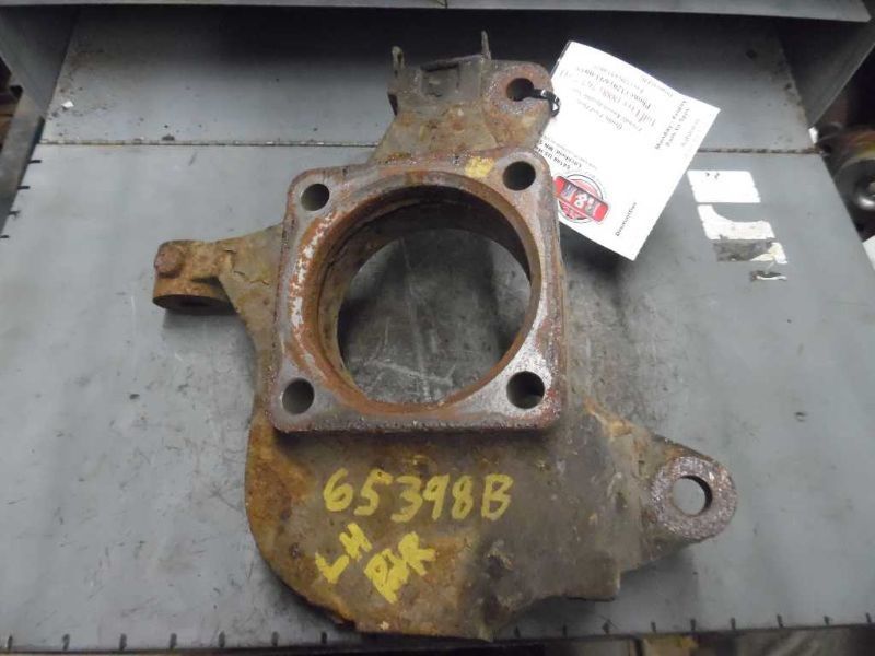 01 02 03 04 05 06 07 SILVERADO 1500 L. FRT SPINDLE/KNUCKLE 8 LUG WHEEL 137783