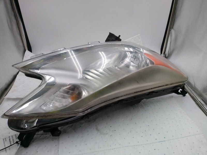 Used Right Headlight Assembly fits: 2015 Nissan Versa Htbk Note Right Grade B