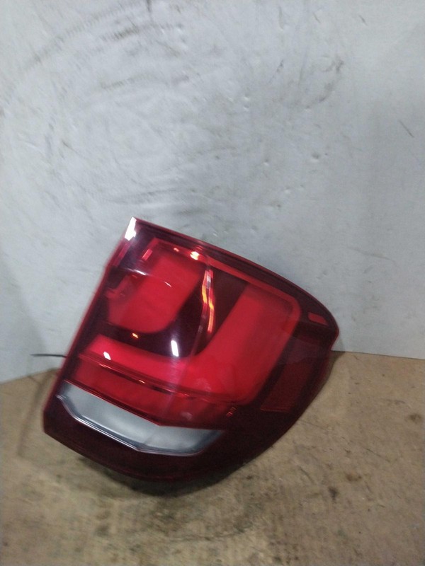 2015 BMW X5 Right Tail Light Assembly Blue OEM 409387 Used 135K Miles
