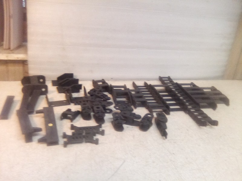 Lot Of 72 Various Igus Cable Carrier Pieces