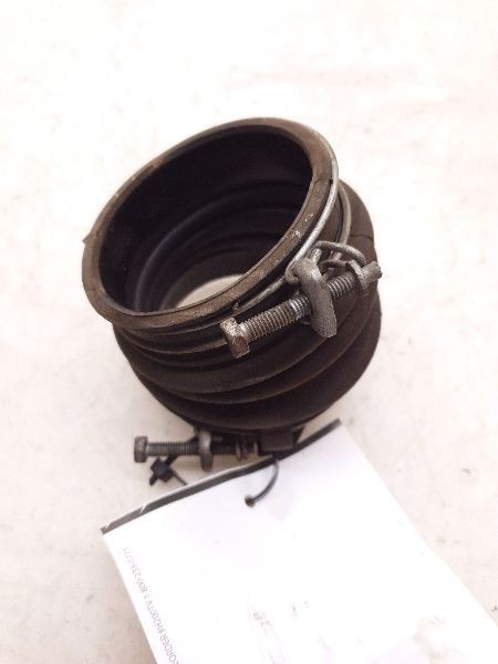 2004 LEXUS RX330 3.3L AIR CLEANER TUBE
