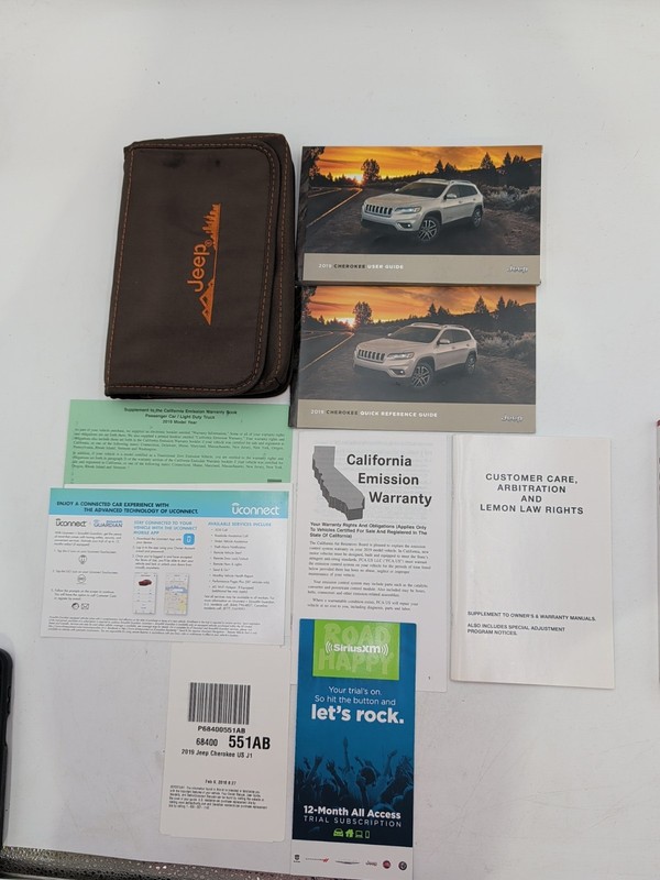 2019 Jeep Cherokee Latitude, Latitude Plus, Limited, Trailhawk Owners Manual