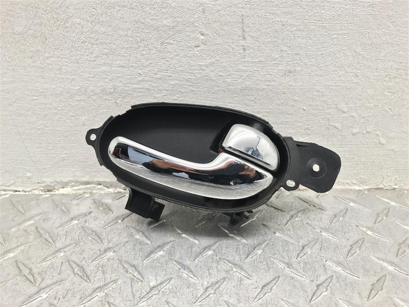 2005 CHEVROLET TRAILBLAZER FRONT PASSENGER INTERIOR HANDLE OEM 25965493