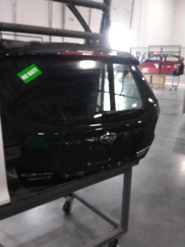 2017 Subaru XV Crosstrek OEM Black Deck Lid Trunk Lid Used 83K Miles