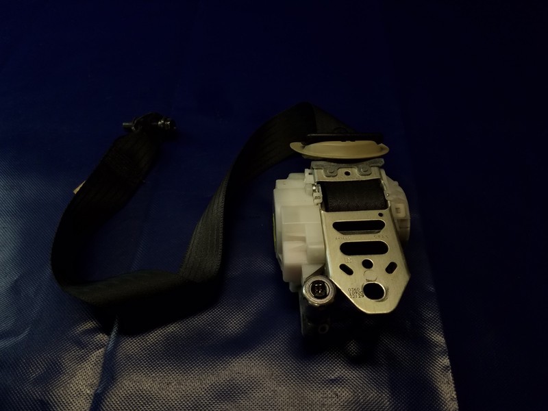 2007-2015 INFINITI G25 G35 G37 Q40 FRONT RIGHT SIDE SEAT BELT RETRACTOR # 51648