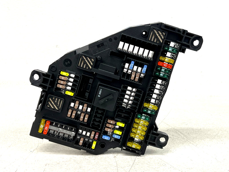 ⭐2011-2017 BMW X3 REAR POWER DISTRIBUTION JUNCTION BOX FUSE BOX OEM LOT2721