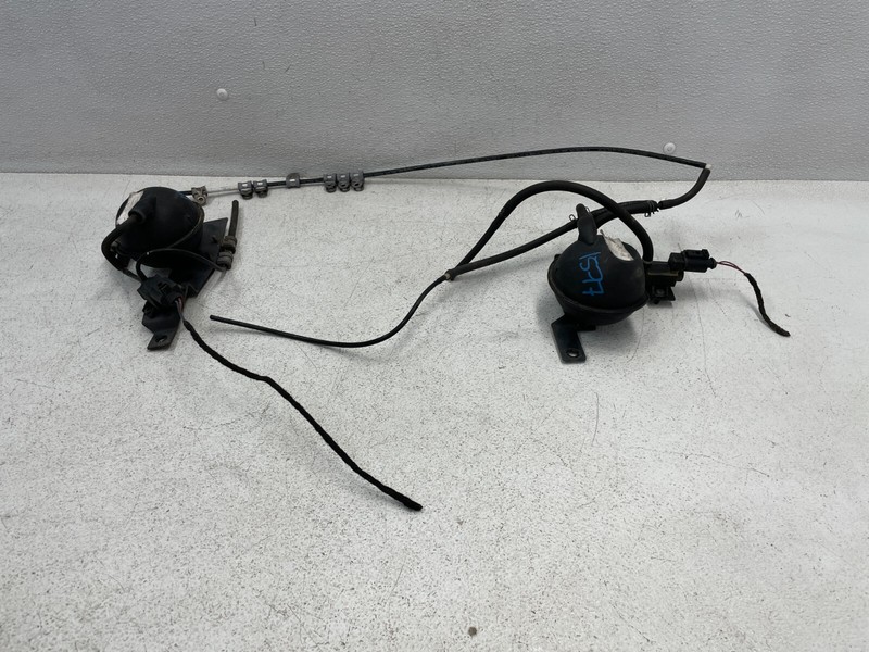 03-07 Bentley Continental GT Right Left Exhaust Solenoid Vacuum Tank 1577 OEM