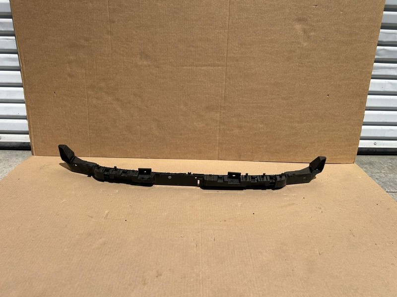 ✅ 20-24 Tesla Model Y Rear Bumper Center Mounting Support Bracket 1494045-00-E