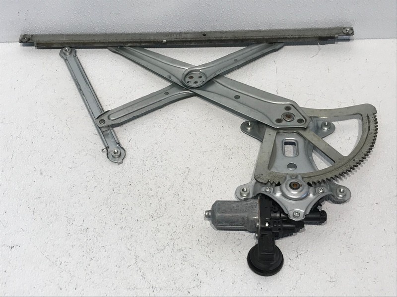 06-08 LEXUS XU30 RX400h FRONT LEFT DOOR WINDOW REGULATOR W MOTOR OEM