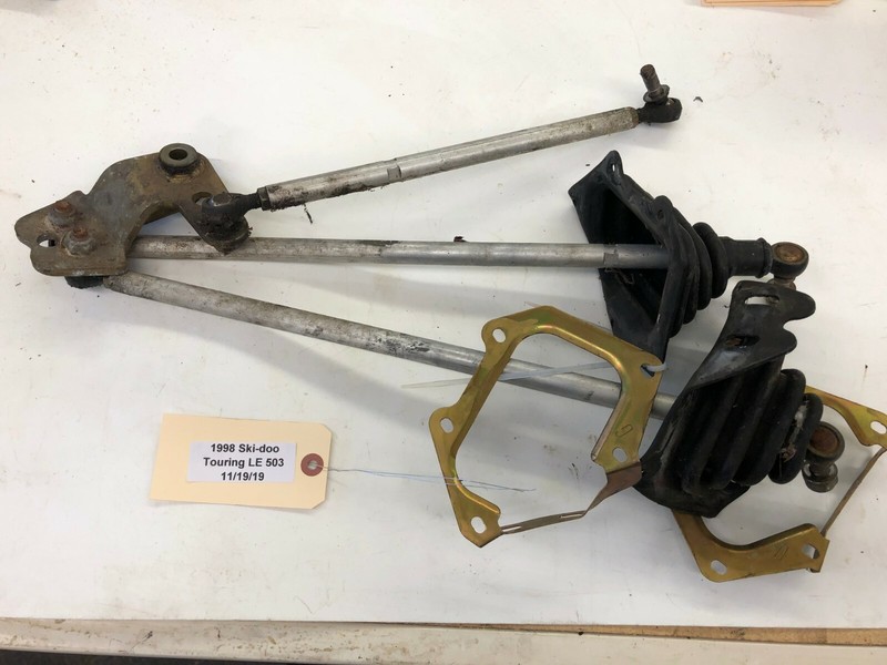 Ski-doo MXZ Formula SL SLE 503 Steering Arm Assy w/tie rods 506130500