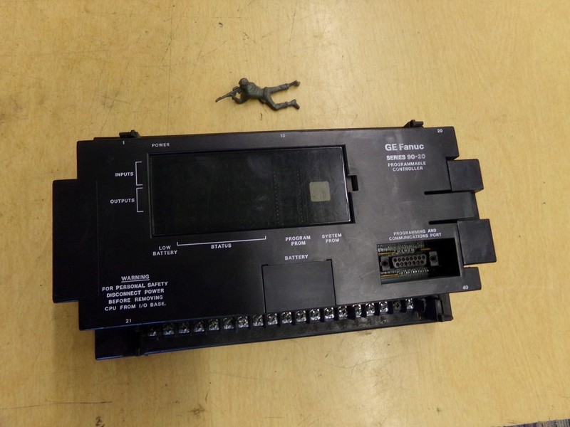 GE Fanuc Series 90-20 Programmable Controller IC692CPU211D IC692MAA541C