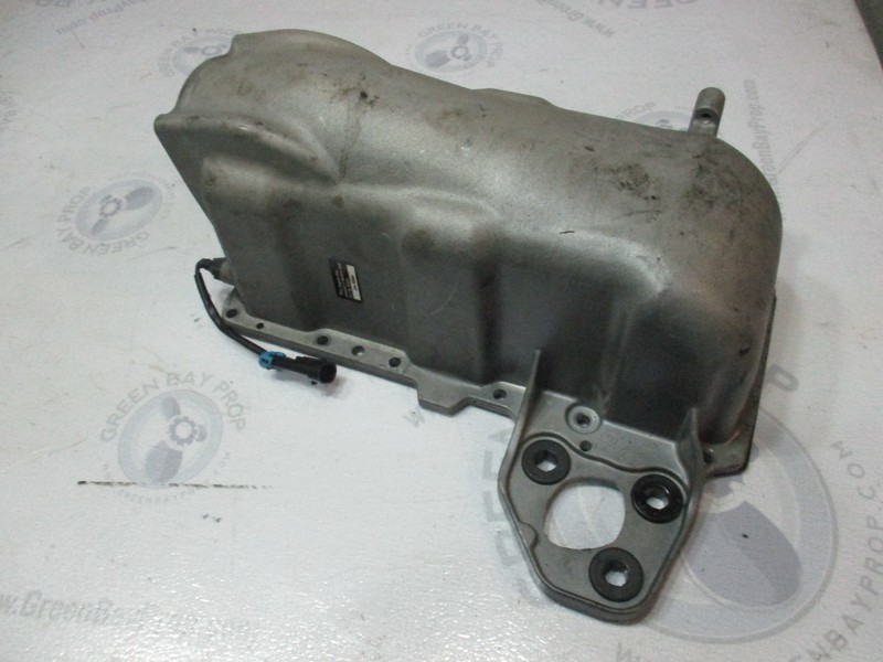 855631A2 Mercury Mariner 200-225 Hp Outboard DFI Air Plenum