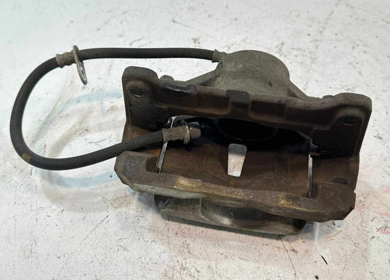 TOYOTA CAMRY XSE 2018-2024 FRONT LEFT DRIVER SIDE BRAKE CALIPER OEM
