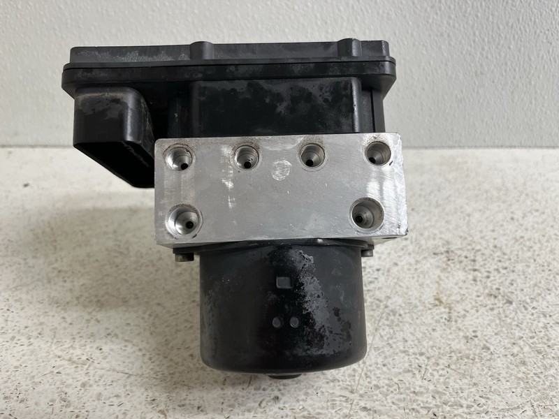 2005-2007 Toyota Sequoia ABS Anti Lock Brakes Pump Brake Actuator & Module Oem