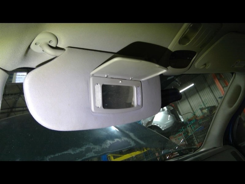 Driver Sun Visor Regular Cab 2 Door Fits 02-05 DODGE 1500 PICKUP 1525503