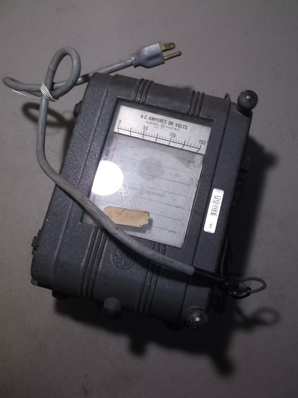 General Electric AC Amperes Or Volts GE 18800 Vintage Voltage Meter