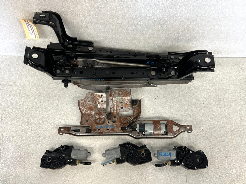 ⭐2016-2019 NISSAN TITAN XD FRONT LEFT DRIVERS SEAT TRACK FRAME RAIL OEM LOT2629