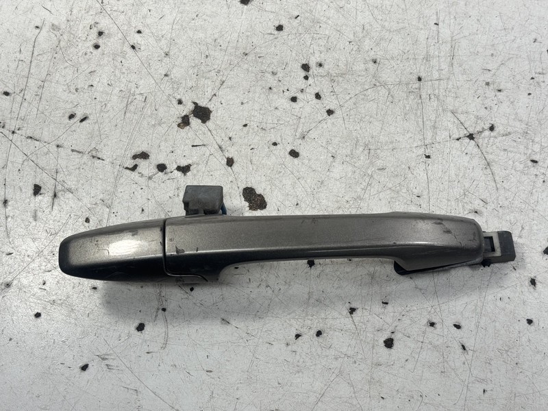 06-011 Honda Civic 4DR Gray Right Front Outer Handle Silver OEM