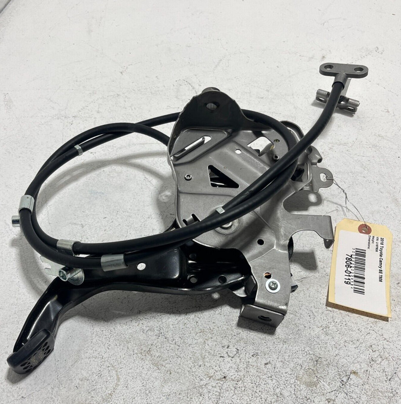 2018 - 2022 TOYOTA CAMRY EMERGENCY PARKING BRAKE PEDAL & CABLE OEM