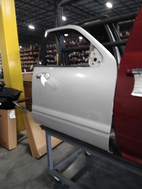 Used Front Right Door Assembly Front fits: 2010 Ford Explorer exc. Sport Trac R.