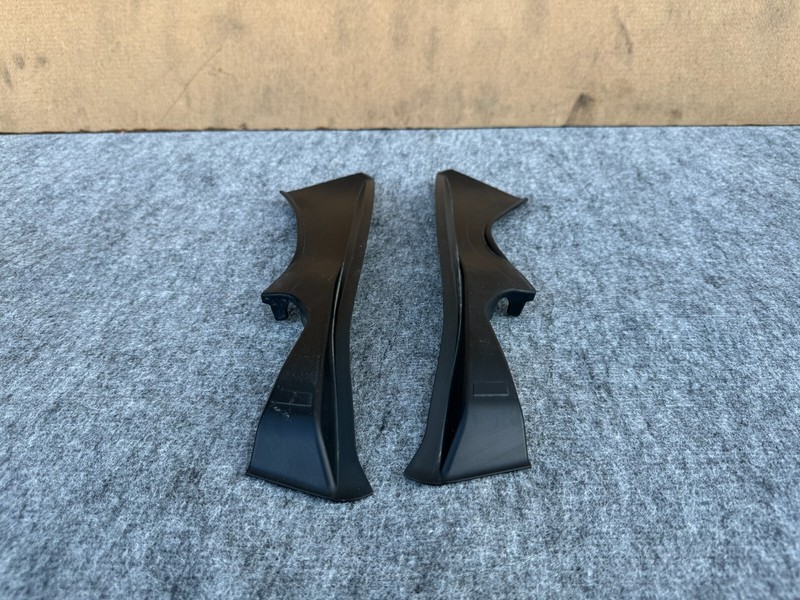 NISSAN 370Z CONVERTIBLE 2010-2019 OEM LEFT & RIGHT TAIL LIGHT TRIM COVER MOLDING
