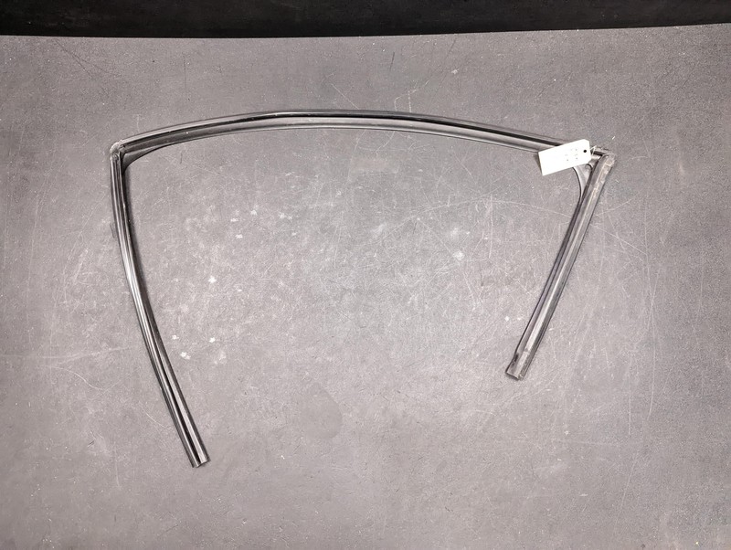 Front Left Door Window Glass Run Channel 2014 Lincoln MKT 2013 2015 2016- 2019