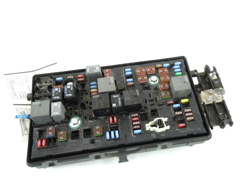 2015-2017 Cadillac XTS 3.6L Engine Relay Fuse Box OEM VIN 3 8th Opt LFX