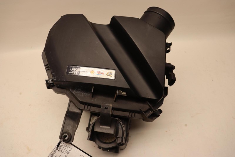2015-2016 HYUNDAI GENESIS SEDAN 3.8L ENGINE AIR CLEANER FILTER BOX OEM