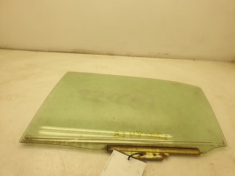 01 02 03 TOYOTA PRIUS DRIVER LEFT REAR DOOR GLASS 68104-47010