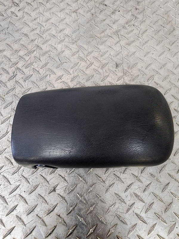 2002-2005 Chevrolet Monte Carlo Black Leather Armest Assembly Tested Oem