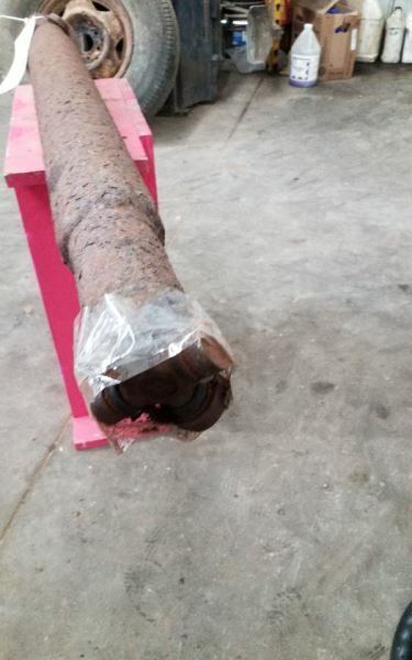Rear Drive Shaft 4WD Fits 00-05 TAHOE 217190