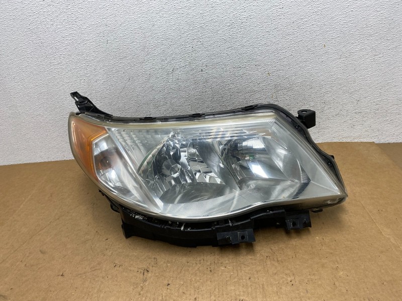 2009 - 2013 Subaru Forester Right Passenger Side Halogen Headlight OEM AE4819 DW