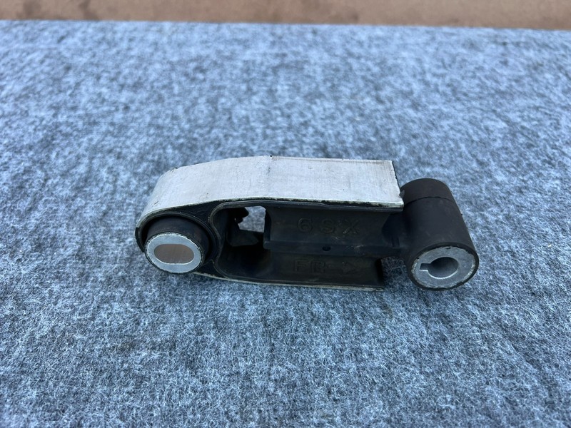 INFINITI QX60 2025-2026 OEM ENGINE MOTOR TORQUE ROD MOUNT BRACKET 2.0L