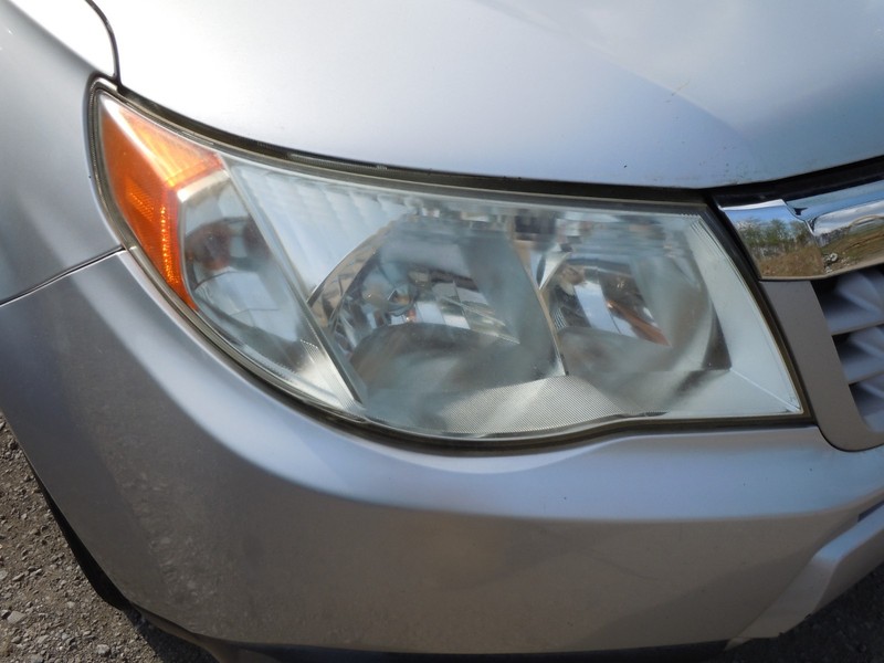 2009-2013 Subaru Forester Halogen Headlight Passenger Right RH