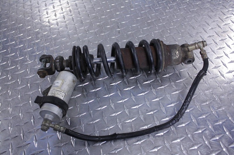 91 YAMAHA FZR 1000 REAR SHOCK SPRING ASSEMBLY W/ RESERVOIR SUSPENSION FZR1000