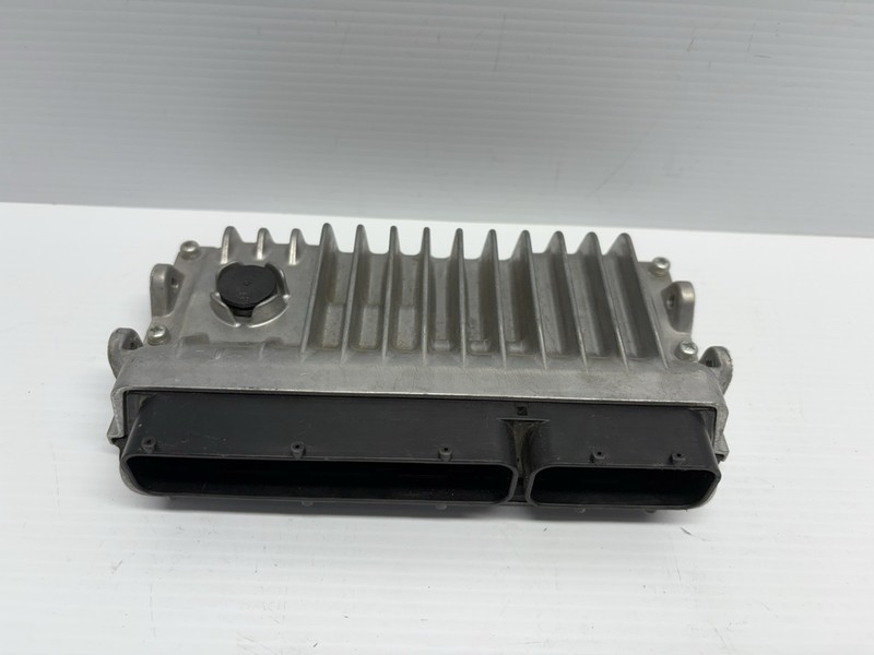 Engine ECM Control Module 2.5L Fits 2016 16 TOYOTA AVALON 89661-07640 8966107640