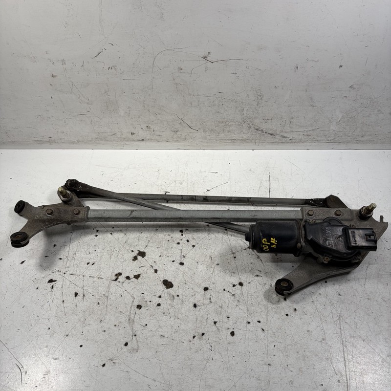 97-01 Honda Prelude Front Windshield Wiper Linkage & Motor Assembly OEM
