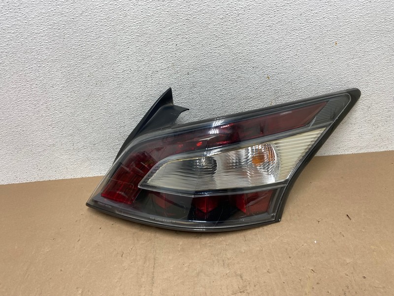2012 2013 2014 Nissan Maxima Right Passenger Rh Side Tail light OEM AE6778 LK