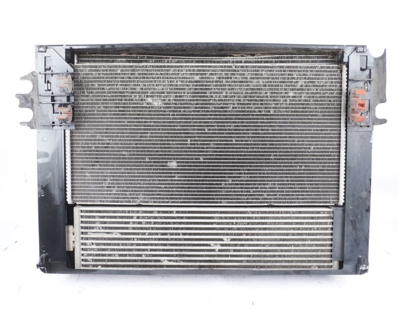 2011 to 2016 BMW 550I 650I 4.4L Radiator AC Condenser Cooling