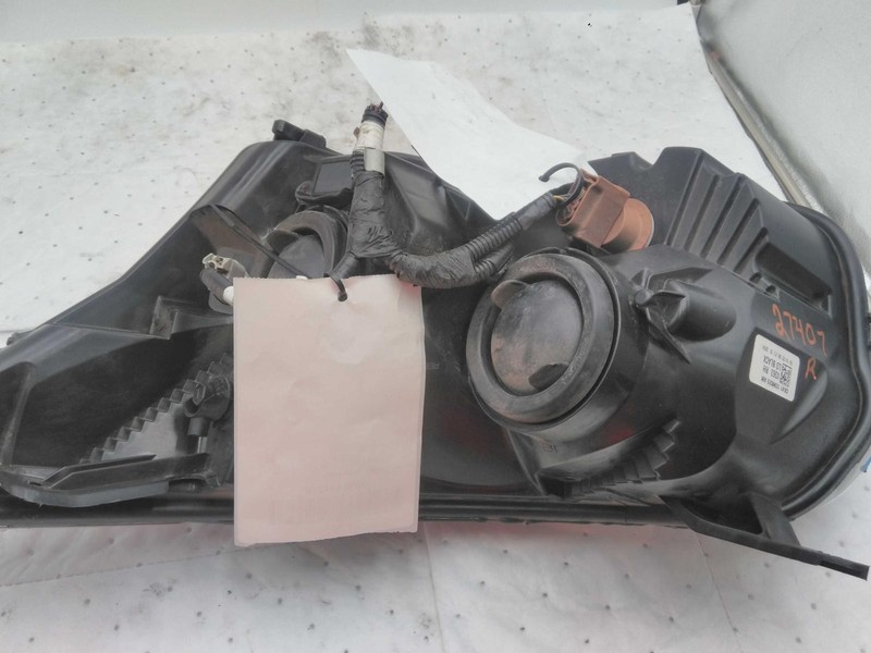 2023 Ford Transit 250 Right Headlight Assembly - Used, 49000 Miles, White