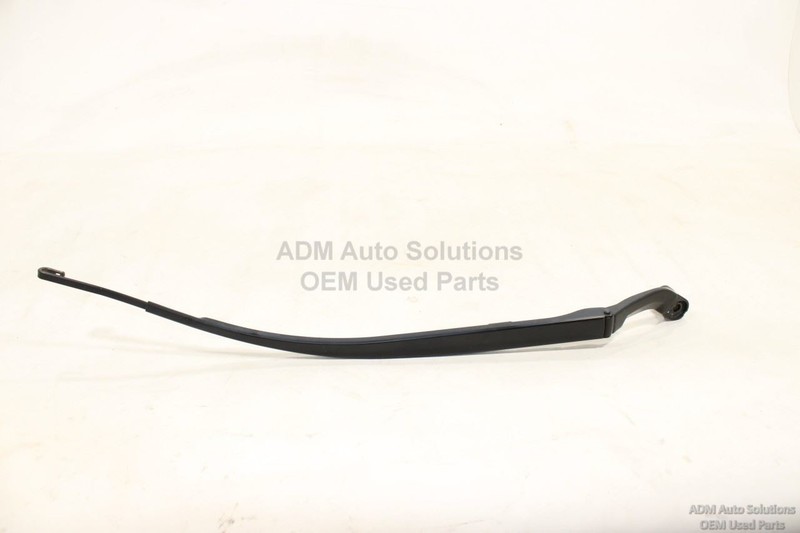 2017-2022 INFINITI Q60 FRONT RIGHT WINDSHIELD WIPER WASHER ARM OEM