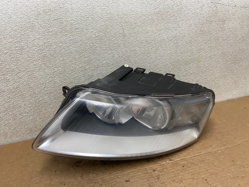 2005 to 2008 Audi A6 Left Driver Side Headlight Halogen OEM Z3604 DW