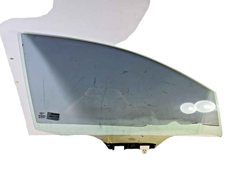 2015-2019 Nissan Sentra Right Front Door Window Glass 80300-9AM0A OEM 15389
